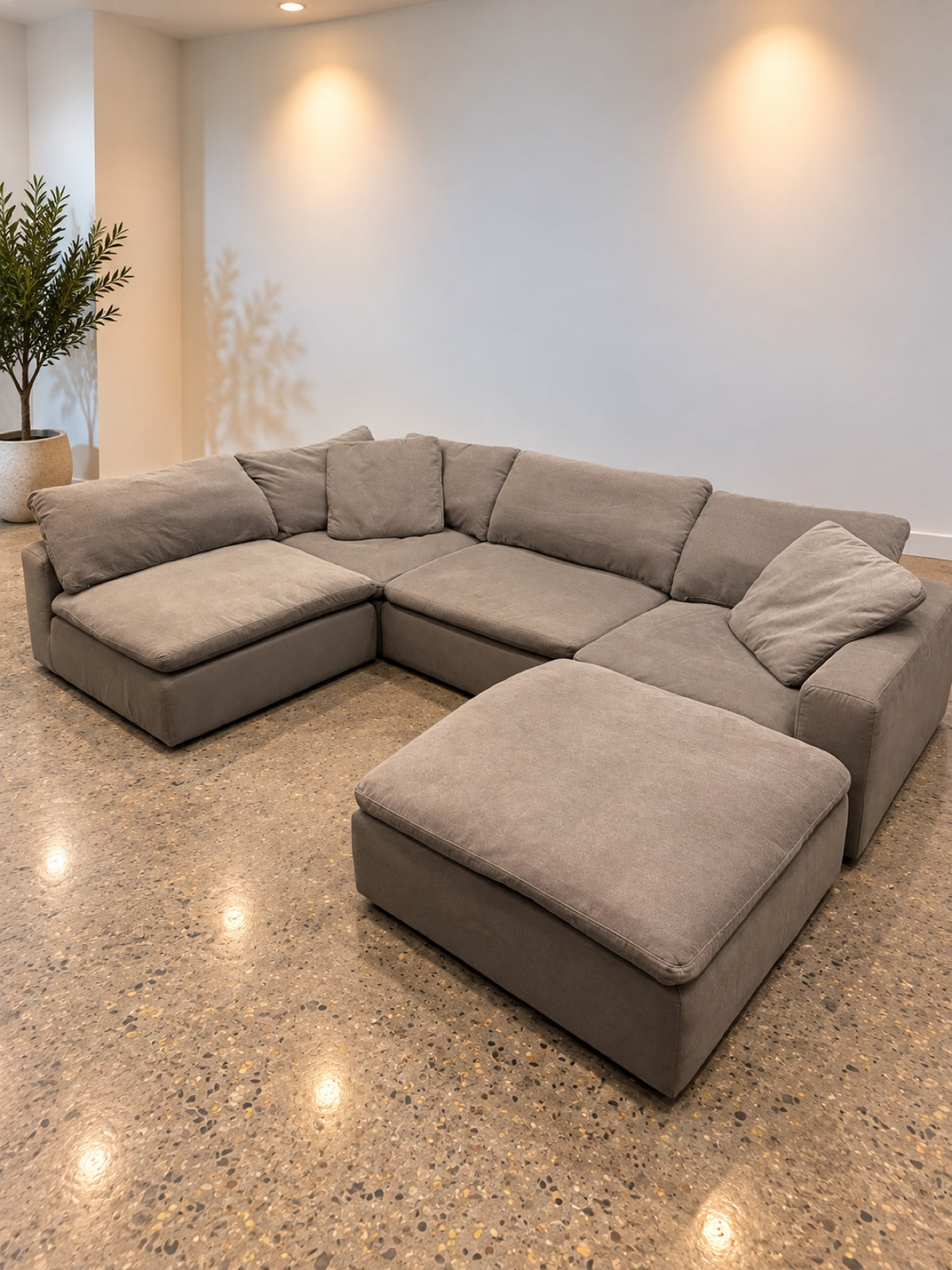City Furniture Nixon Cloud 5-Piece Sectional — Gray, front