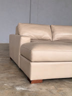 chaise close-up