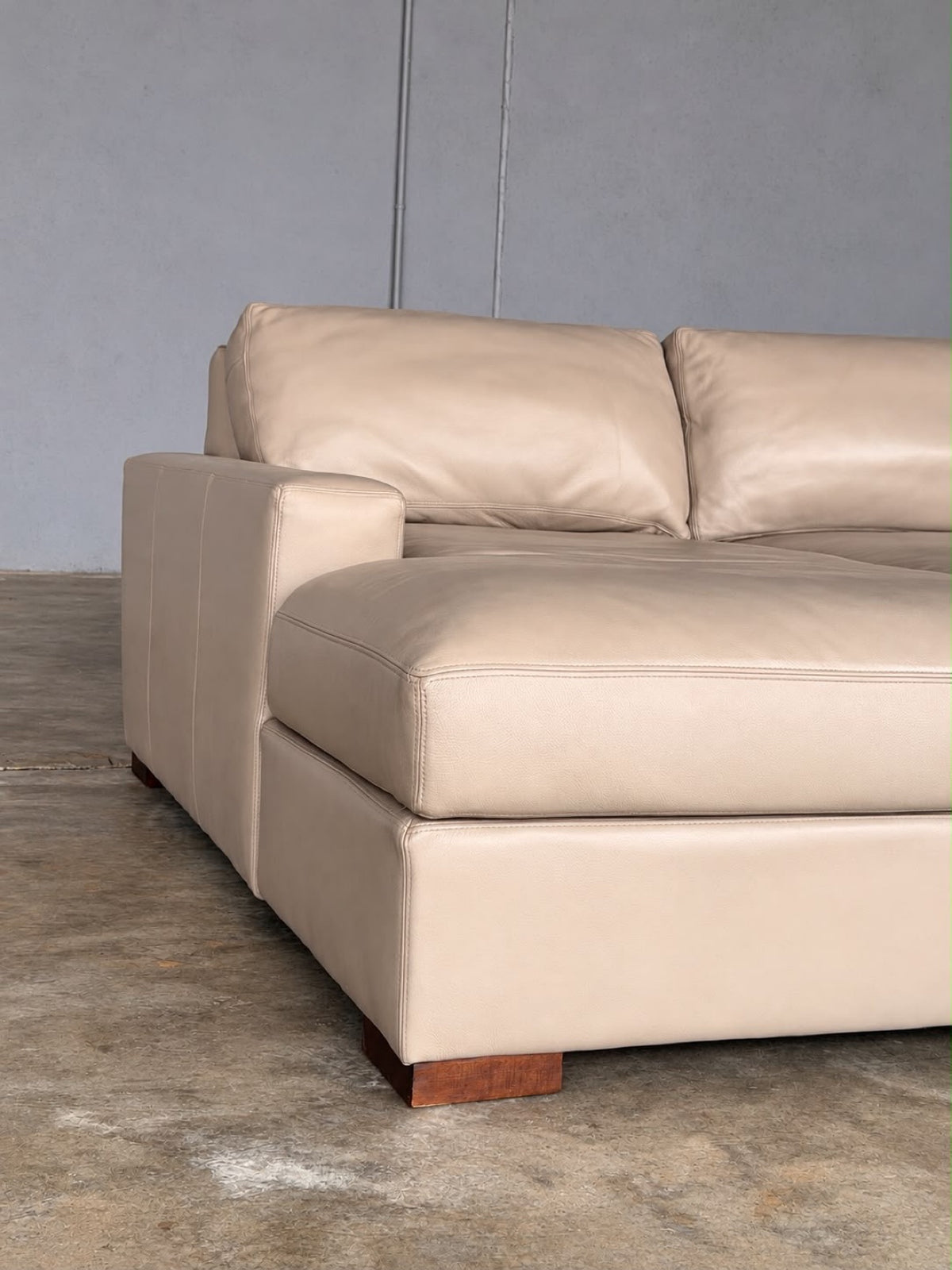 chaise close-up